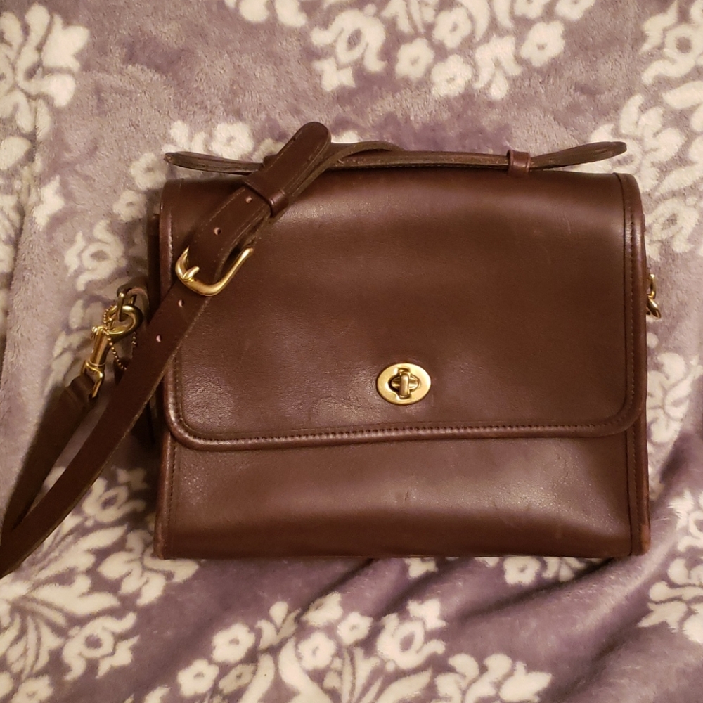 Vintage Coach flap crossbody